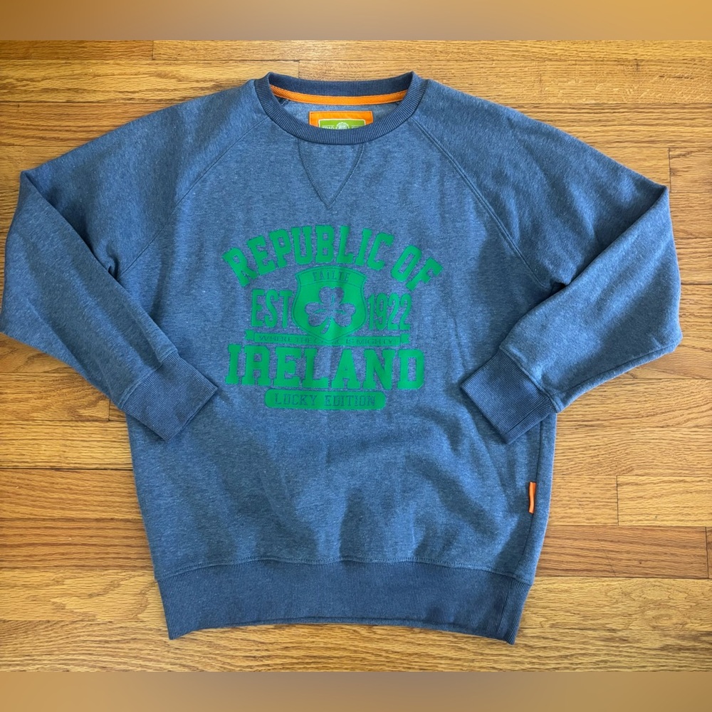 Traditional Craft Republic of Ireland Sweatshirt Women’s Medium Bluish Gray NWOT